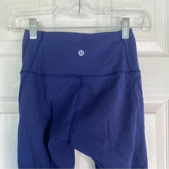 LULULEMON Leggings Size 4 Mesh Criss Cross Navy Blue - Picture 6 of 7